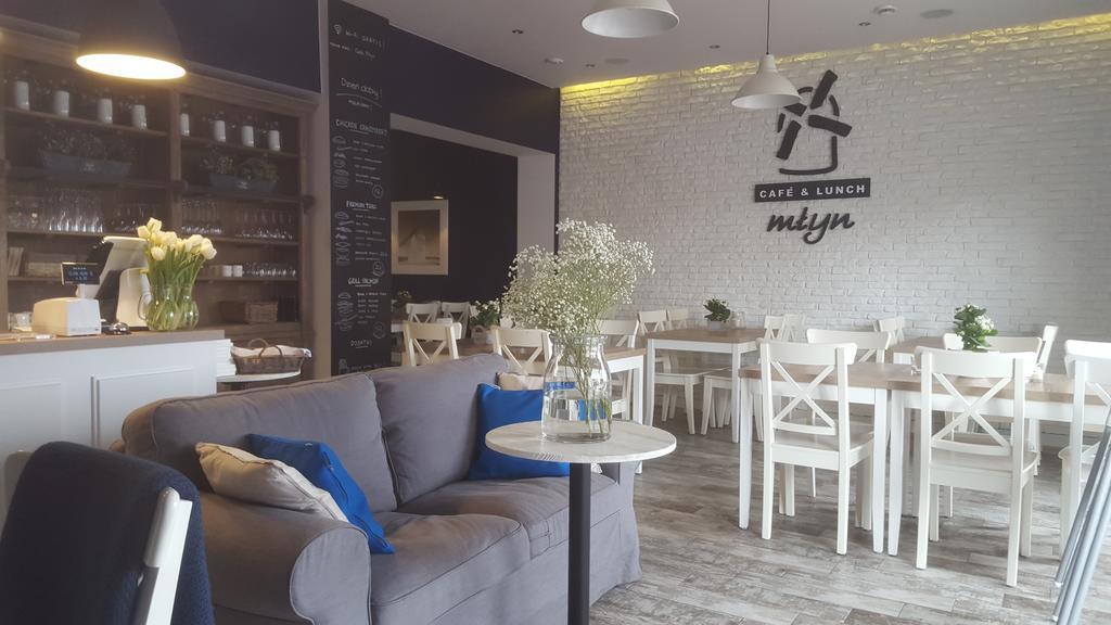 Apartament White Śrem 外观 照片